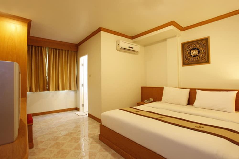 Casa Jip Guesthouse Patong Εξωτερικό φωτογραφία