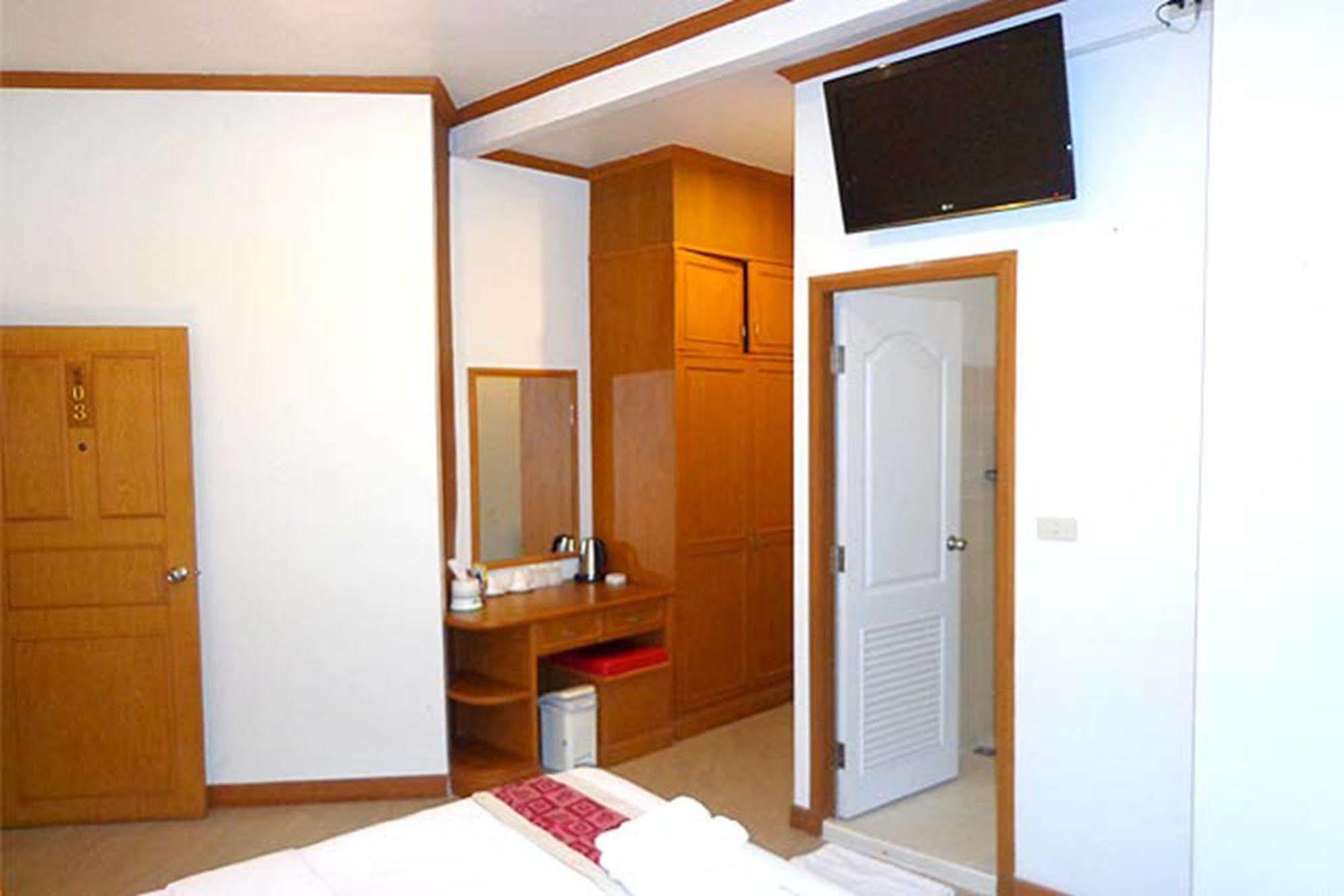 Casa Jip Guesthouse Patong Εξωτερικό φωτογραφία